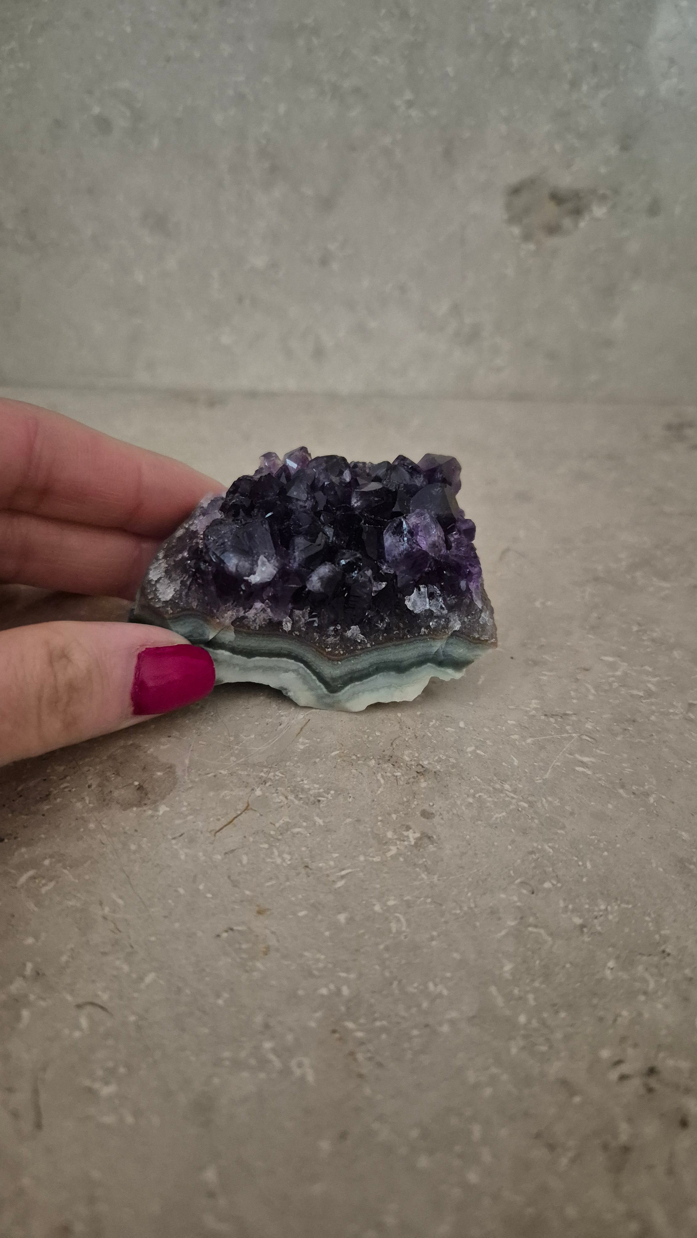 Amethyst-Drusenstück#1 – Extra Qualität mit tiefvioletten Kristallen