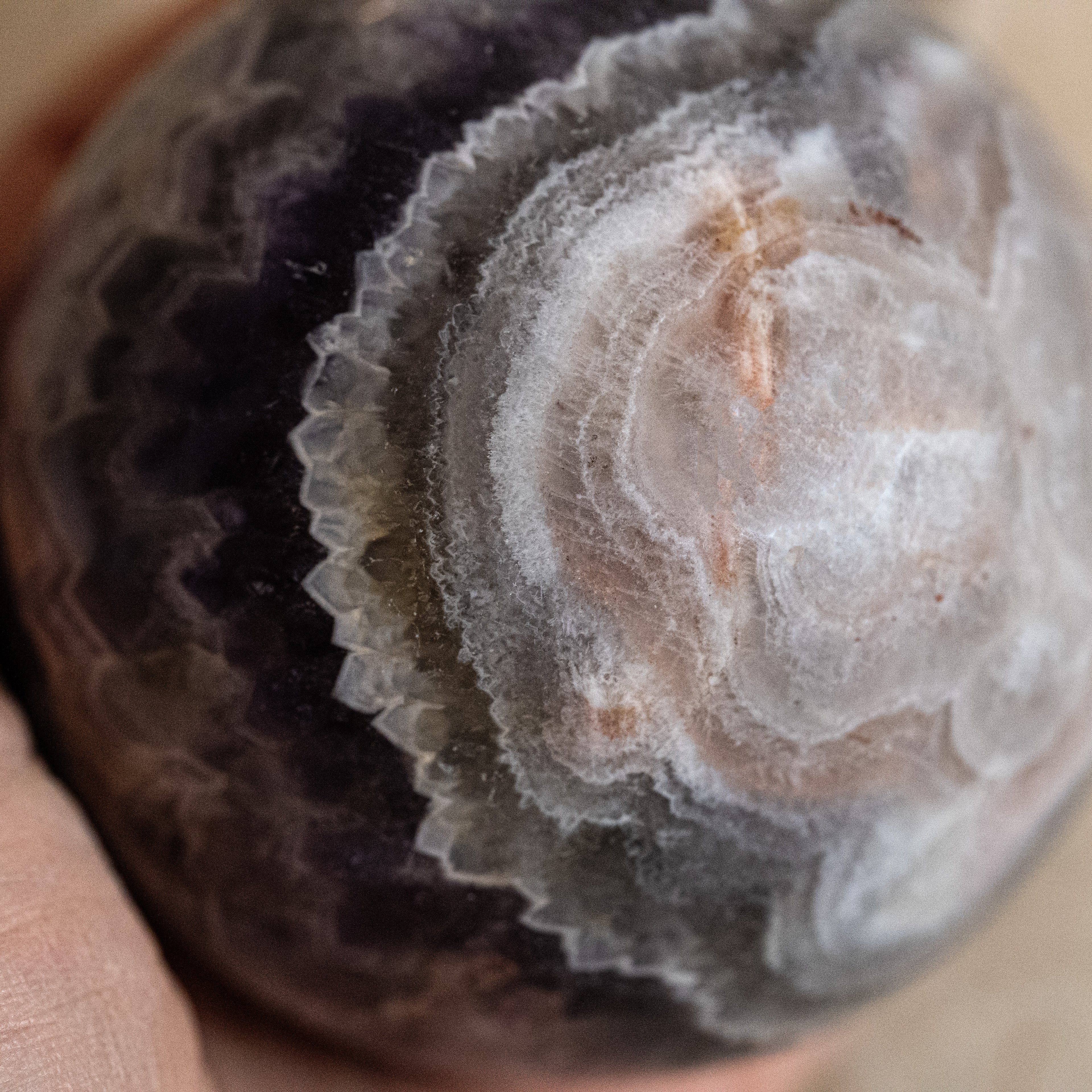 Kugel Chevron Amethyst 70 mm - AA Qualität
