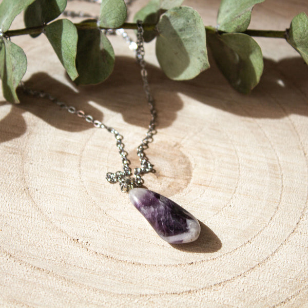 Kette mit Anhänger - Amethyst Trommelstein