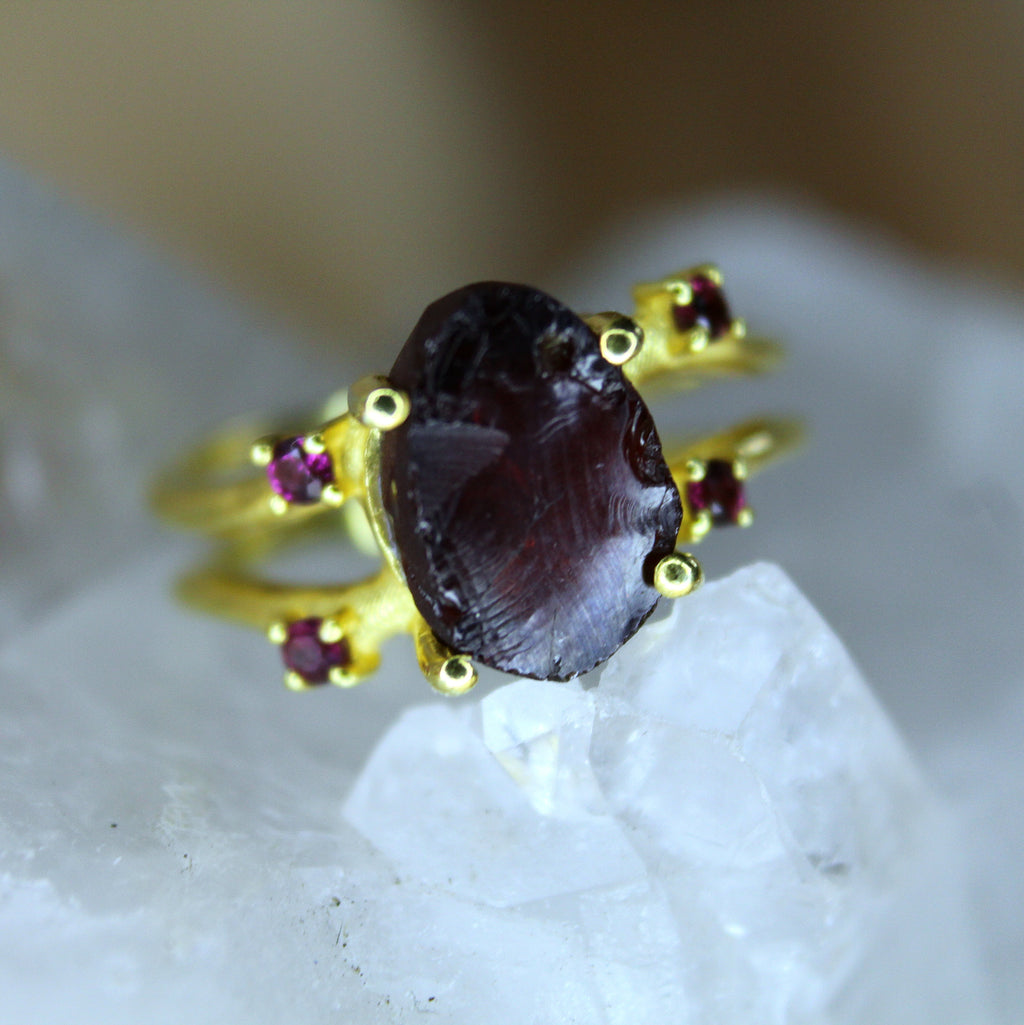 Ring Raw Passion – Granat & Rubin