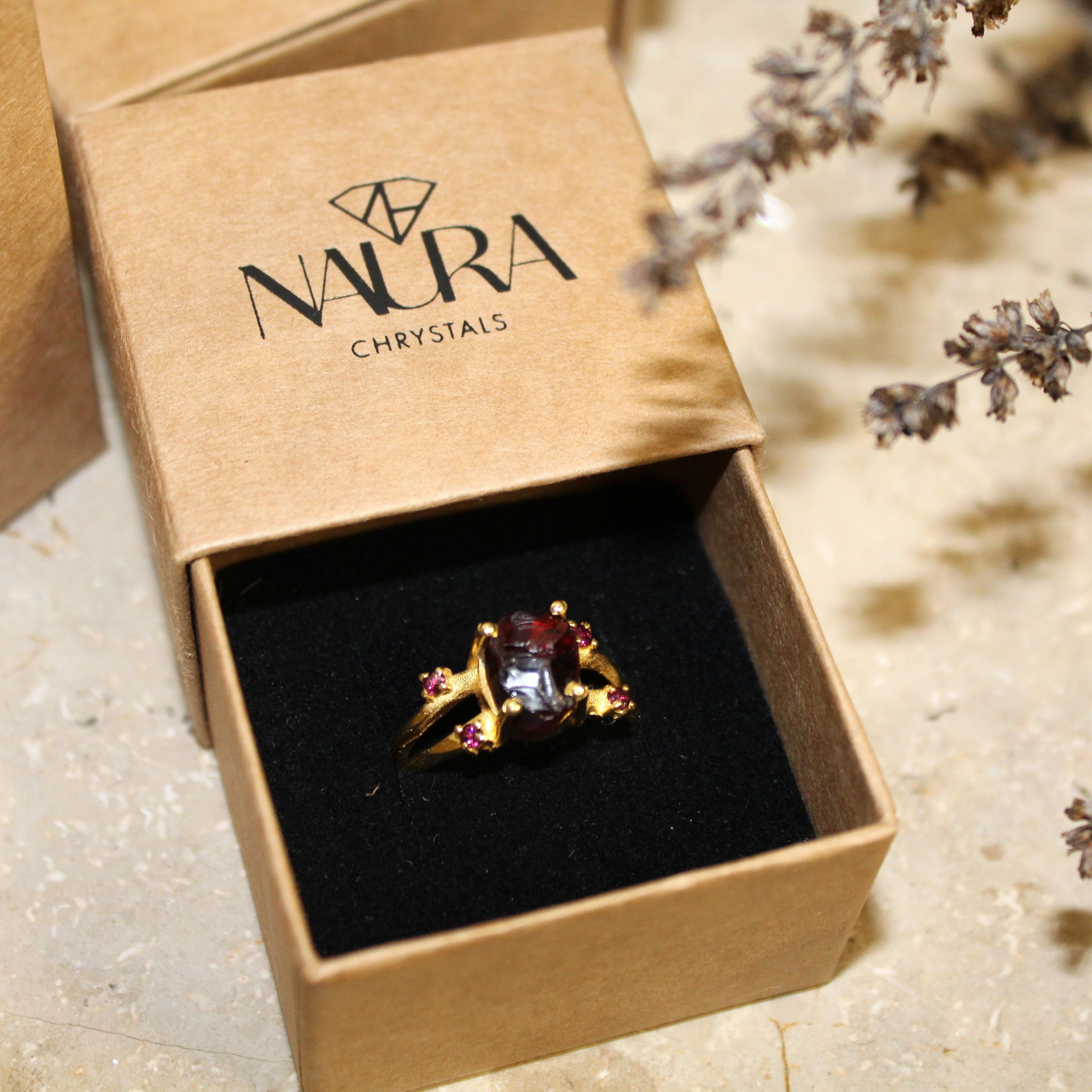 Ring Raw Passion – Granat & Rubin
